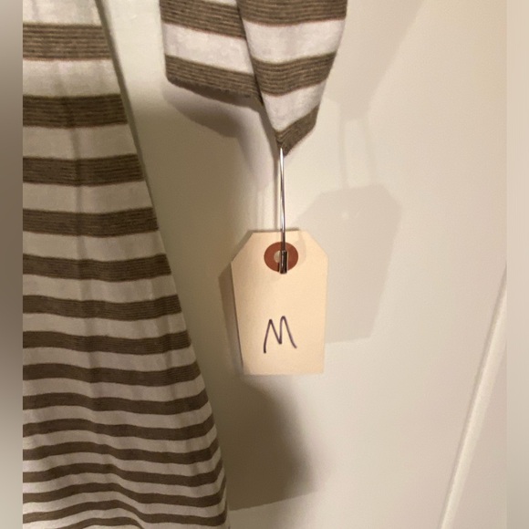 Anthropologie Bailey 44 raglan 3/4 sleeve stripe top. Size Medium. - Picture 4 of 10